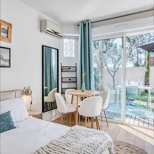 https://cocoon-in-cassis.fr-provencehotel.com